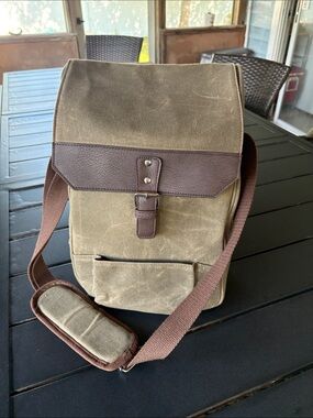Olive Green Canvas wine & cheese cooler bag. With wine & cheese tools.